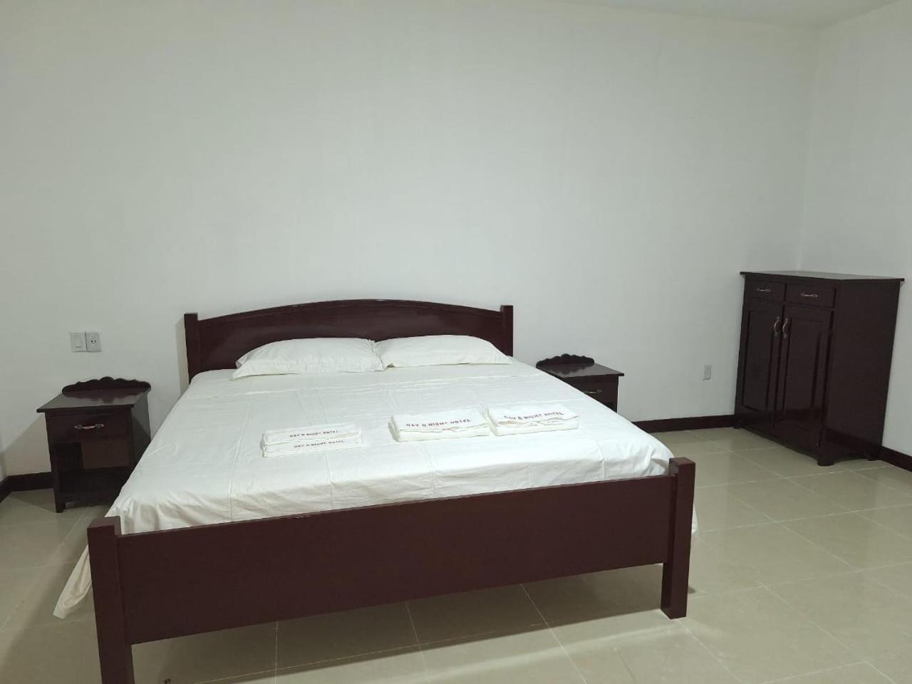 Day And Night Hotel Belmopan Extérieur photo
