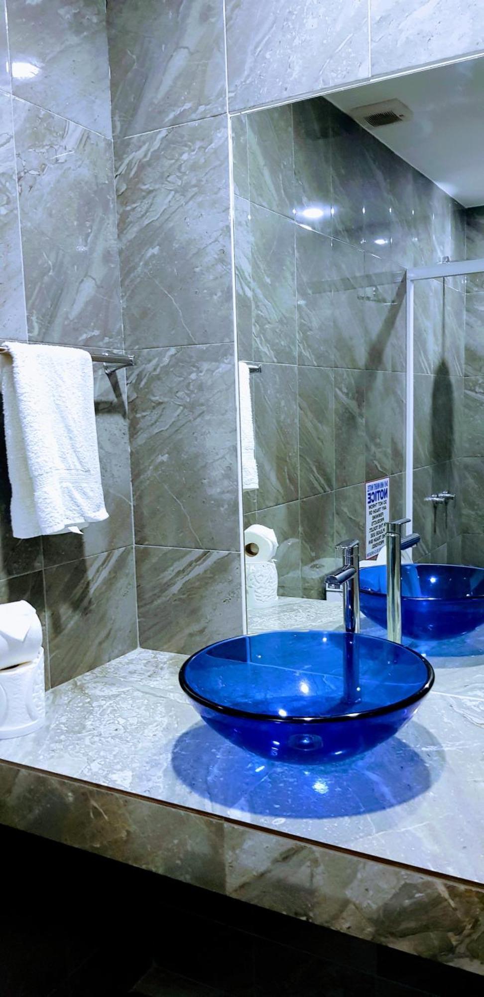 Day And Night Hotel Belmopan Extérieur photo