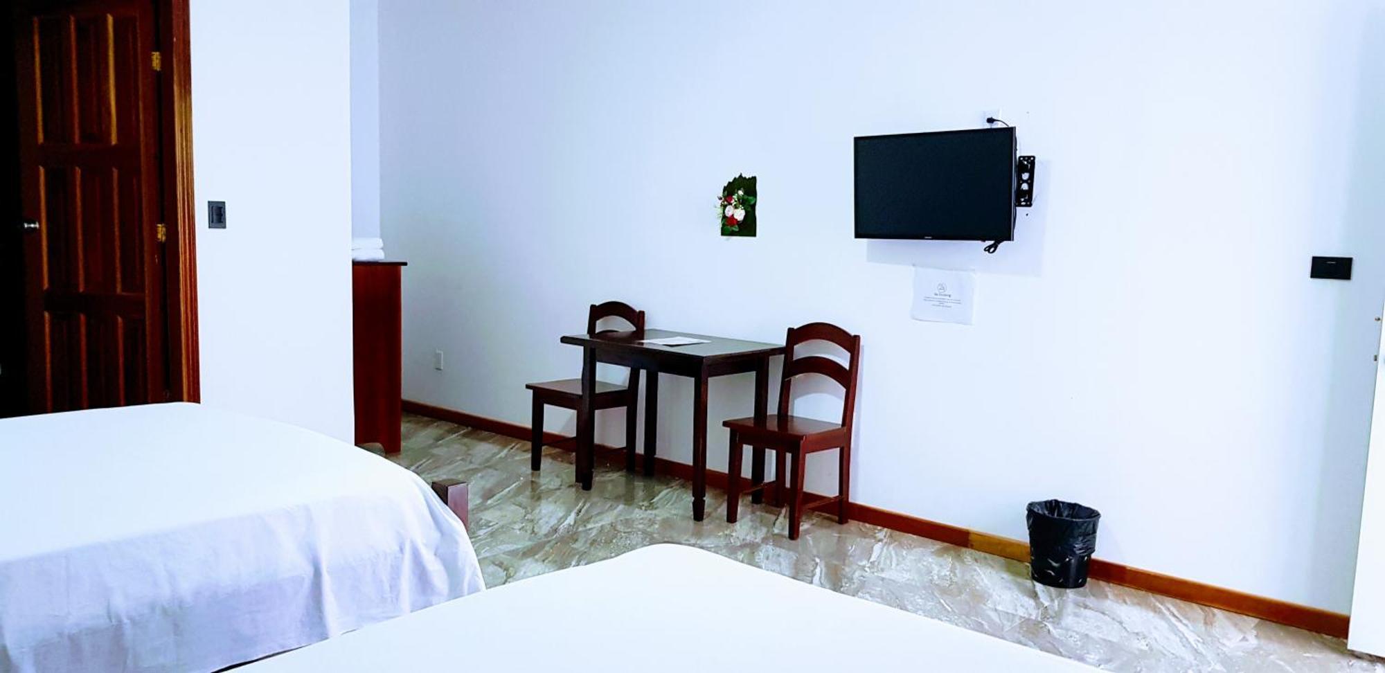 Day And Night Hotel Belmopan Extérieur photo